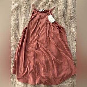 Women’s dressy tank